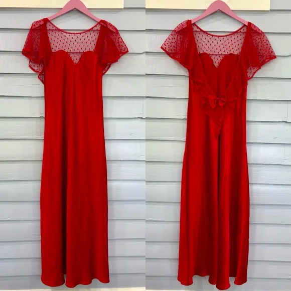 Vintage 80s Red Bias Cut Sheer Swiss Dot Flutter Sleeve Back Bow Nightgown - Picture 6 of 7